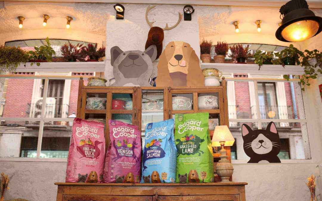 Edgard & Cooper presenta su nueva gama de comida para gatos y sus nuevos snacks para perros